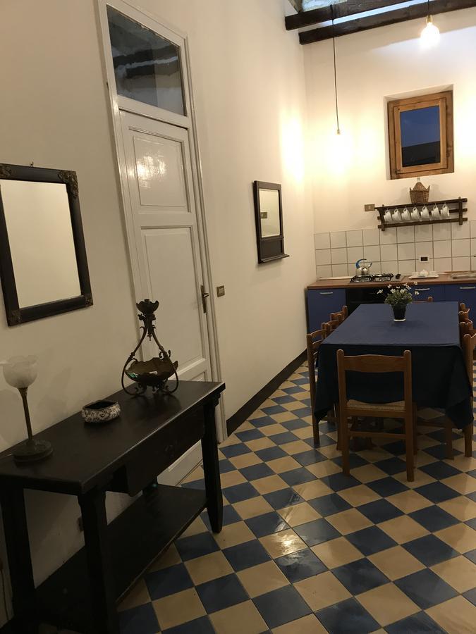 Aragona Rooms Палермо Экстерьер фото